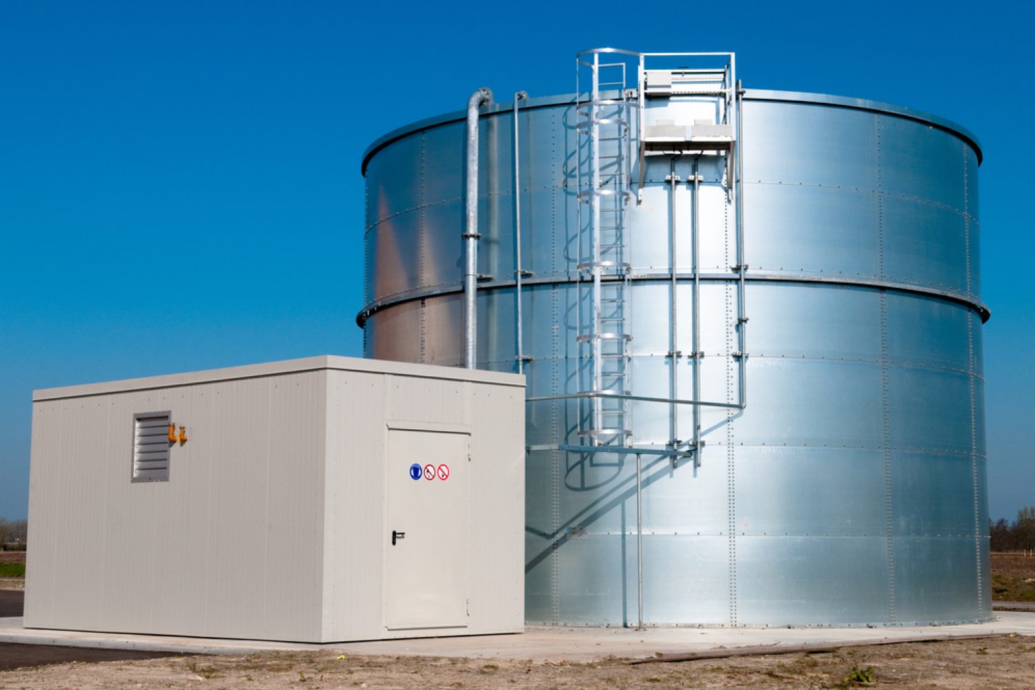 water-storage-tanks